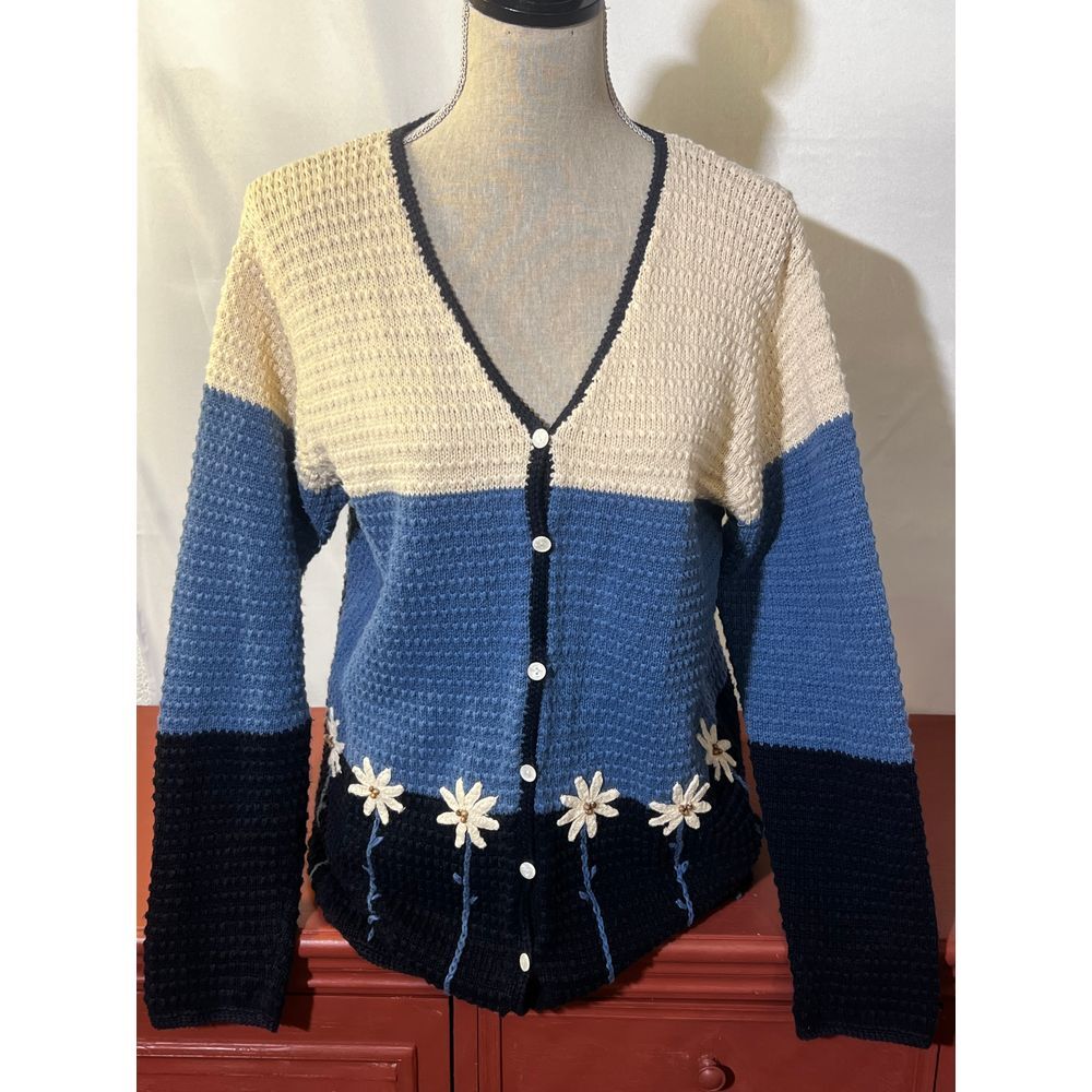 Vintage Stitches In Time Knit Cardigan‎ Sweater Daisy Floral Embroidered Button